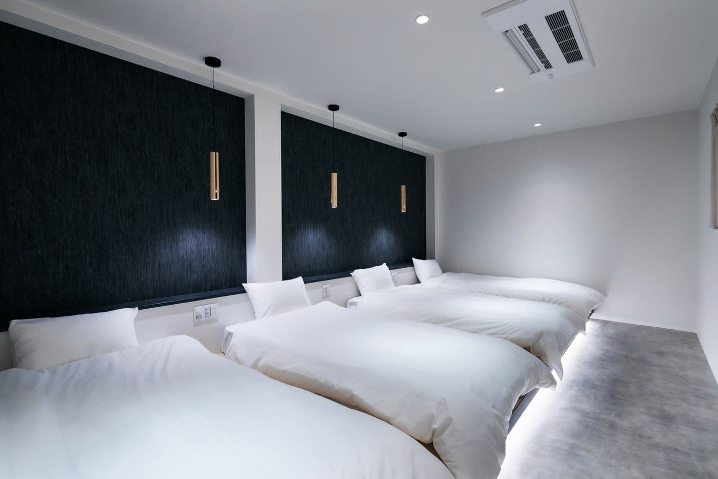 設(シツラエ)大阪心斎橋
2F