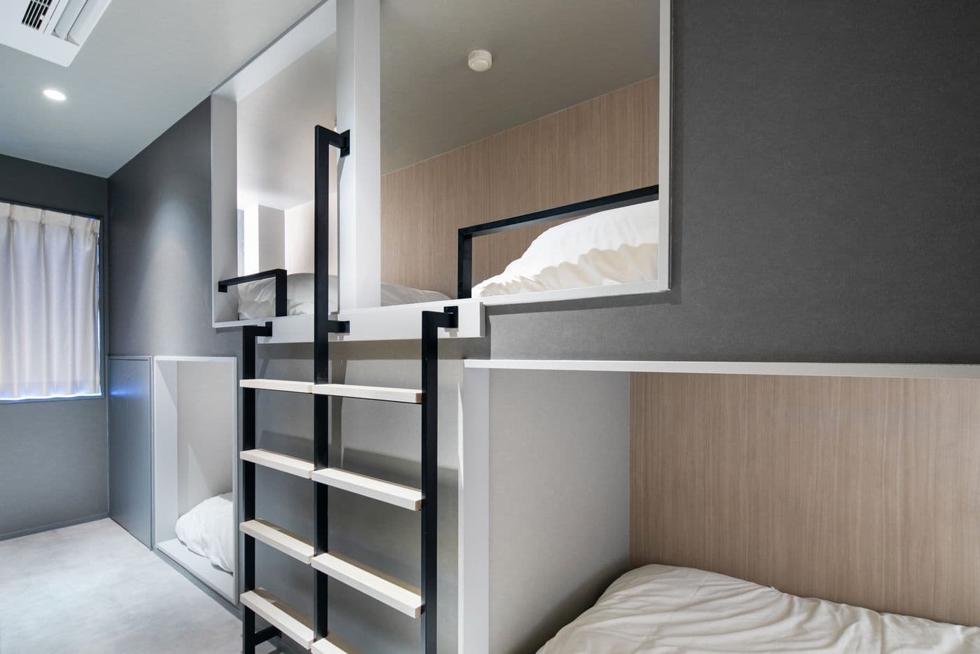 設(シツラエ)大阪心斎橋
3F